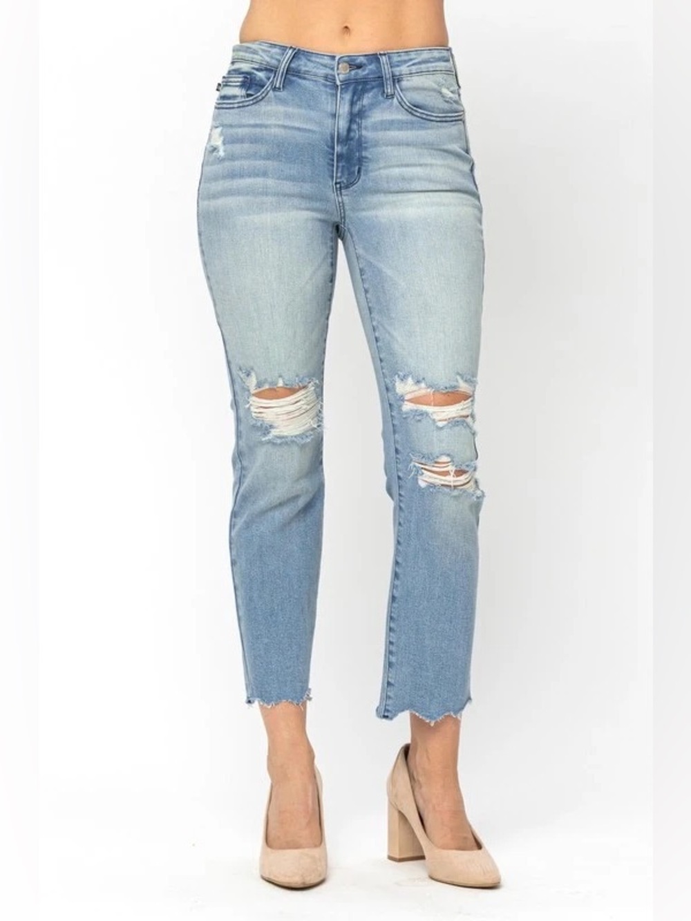 Judy Blue Women’s Light Blue Distressed Mid-Rise Straight crop jeans